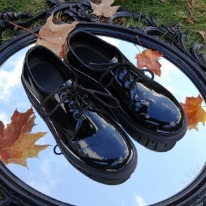 Dr Martens Black Patent Lamper Oxfords